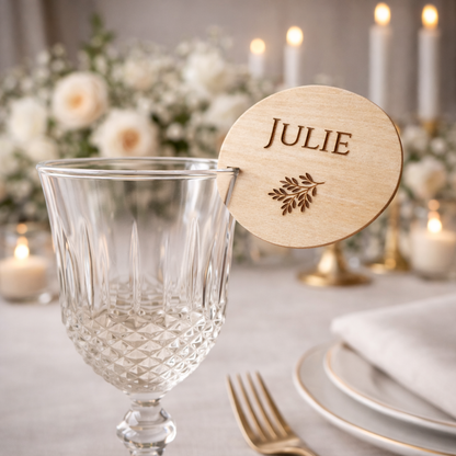 Marque-place verre mariage personnalisé – Bois gravé